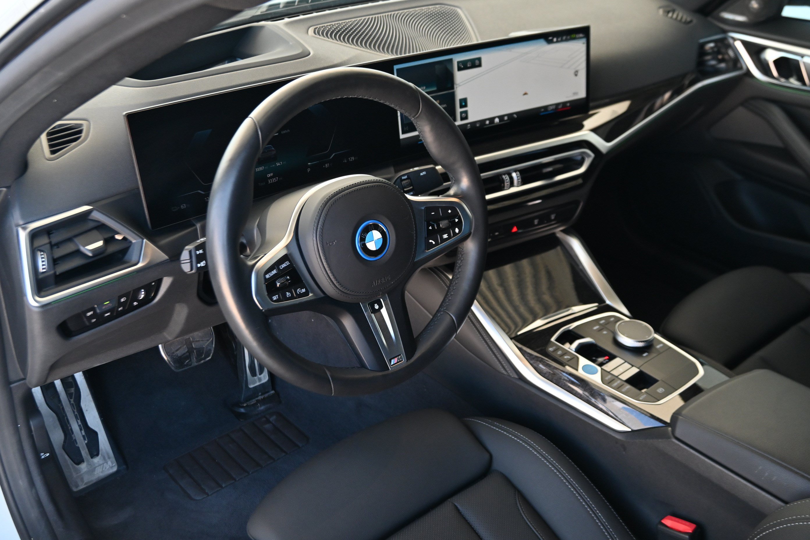 Certified 2024 BMW i4 eDrive40 w/ M Sport Package RWD image 16