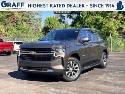 Used 2021 Chevrolet Suburban LT w/ LT Signature Package