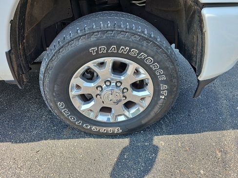 Used 2024 RAM 2500 Laramie w/ Safety Group AWD/4WD image 10