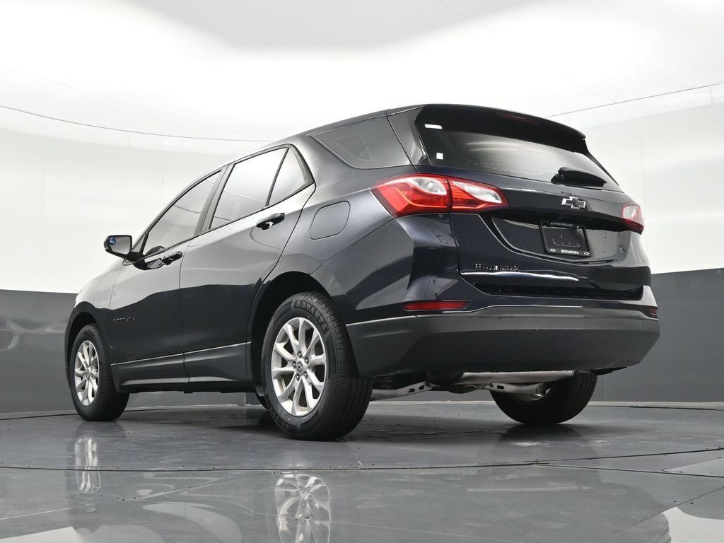 Used 2020 Chevrolet Equinox LS FWD image 25