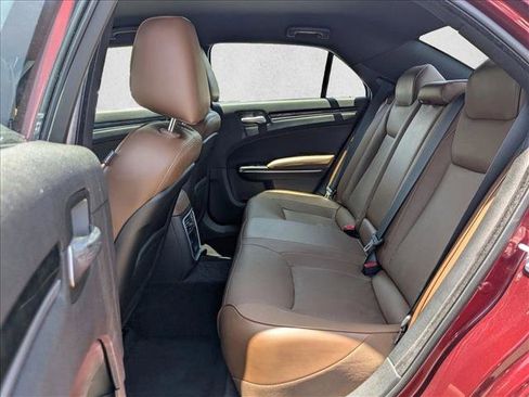 Used 2018 Chrysler 300 Limited w/ Light Group RWD image 16