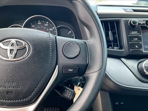 Used 2016 Toyota RAV4 LE image 23