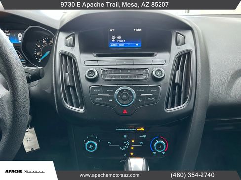 Used 2016 Ford Focus SE image 24