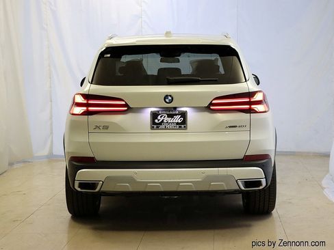 Used 2026 BMW X5 xDrive40i w/ Climate Comfort Package image 9