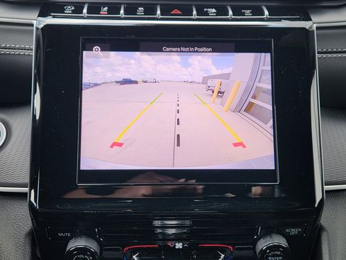 New 2026 Jeep Grand Cherokee Laredo AWD/4WD image 15