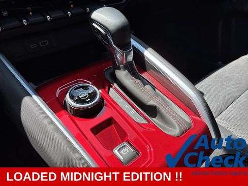 Used 2025 Chevrolet Colorado Z71 w/ Midnight Edition AWD/4WD image 32
