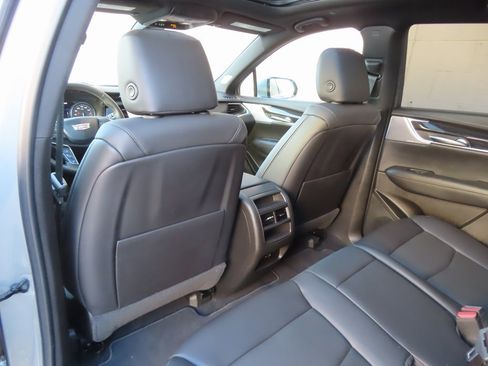 Used 2023 Cadillac XT5 Premium Luxury w/ Technology Package image 34