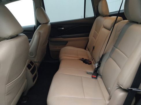 Used 2016 Honda Pilot EX image 18