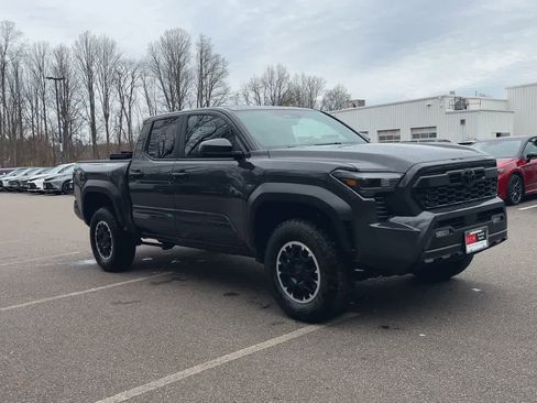 New 2026 Toyota Tacoma TRD Off-Road AWD/4WD image 2