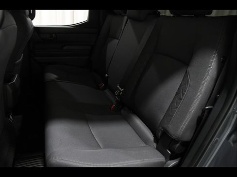 Used 2024 Toyota Tacoma SR AWD/4WD image 18
