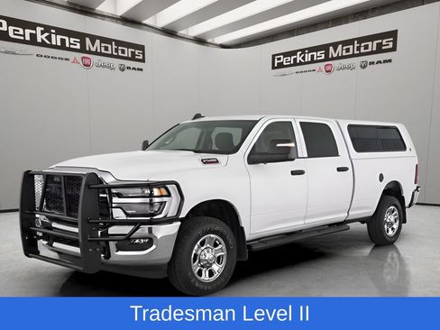 Used 2026 RAM 2500 Tradesman AWD/4WD image 1
