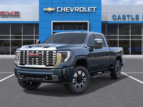 New 2026 GMC Sierra 2500 Denali w/ Denali Reserve Package AWD/4WD image 7