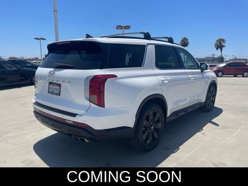 Used 2024 Hyundai Palisade XRT FWD image 2