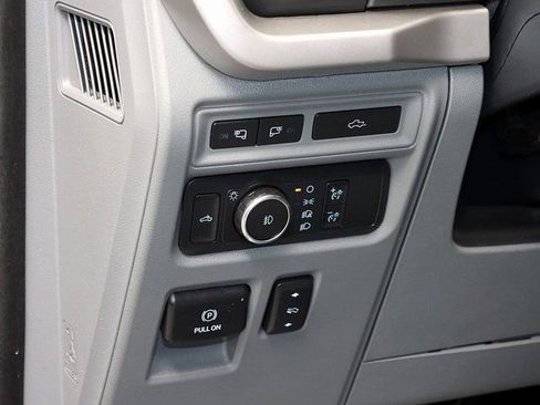 Used 2022 Ford F150 XLT w/ Equipment Group 302A High image 26