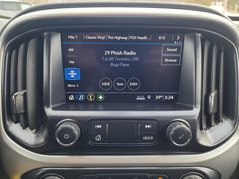 Used 2020 Chevrolet Colorado LT w/ LT Convenience Package image 16