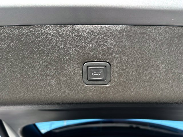 Used 2022 Chevrolet Traverse LT AWD/4WD image 48