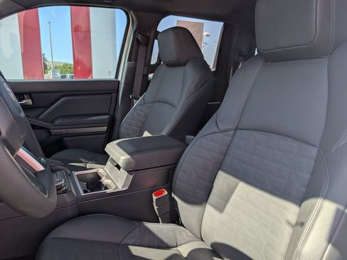 Used 2025 Toyota Tacoma TRD Sport w/ TRD Sport Premium Package AWD/4WD image 7