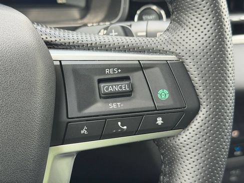 Used 2026 Mitsubishi Outlander SEL AWD/4WD image 14