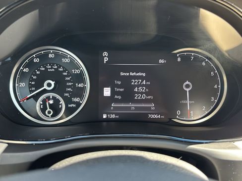 Used 2025 Genesis GV70 2.5T AWD/4WD image 24