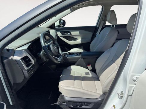 Used 2023 Nissan Rogue SV w/ SV Premium B Package AWD/4WD image 9