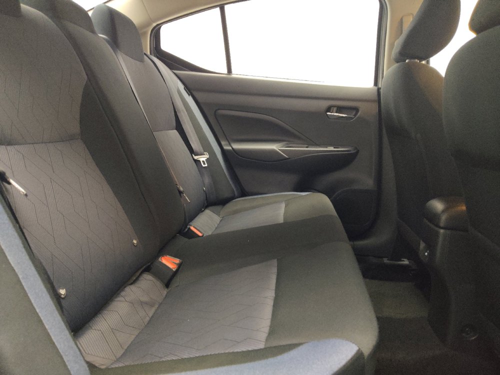 Used 2025 Nissan Versa SV FWD image 19
