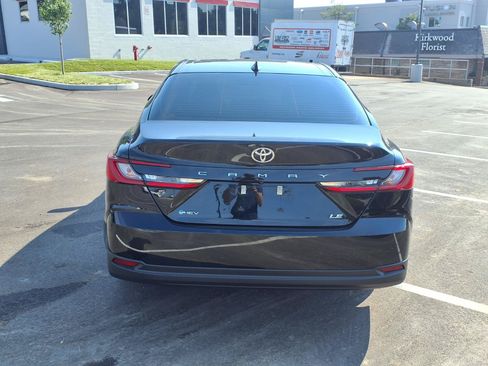 Used 2025 Toyota Camry LE FWD image 25