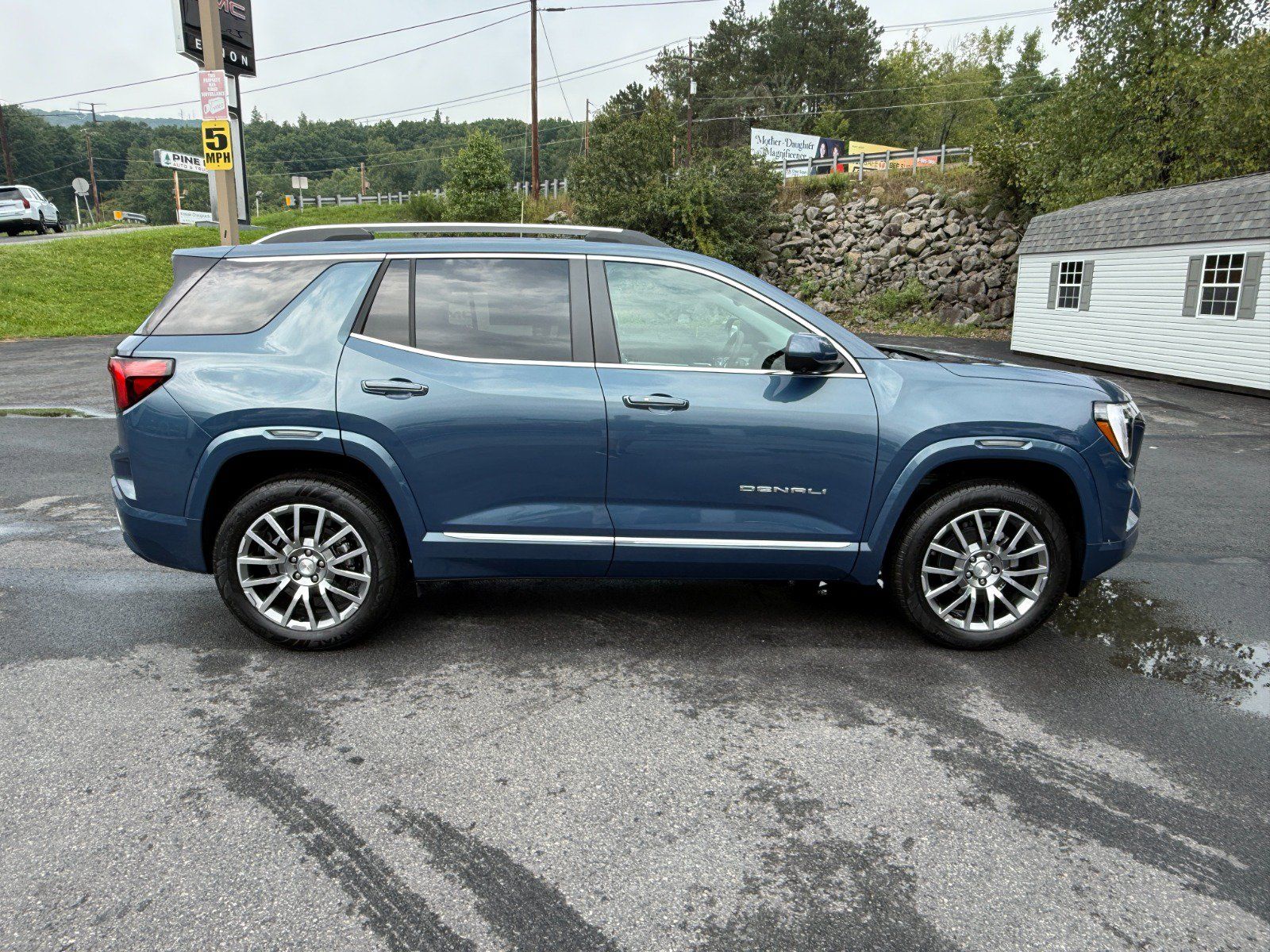 New 2027 GMC Terrain Denali AWD/4WD image 6