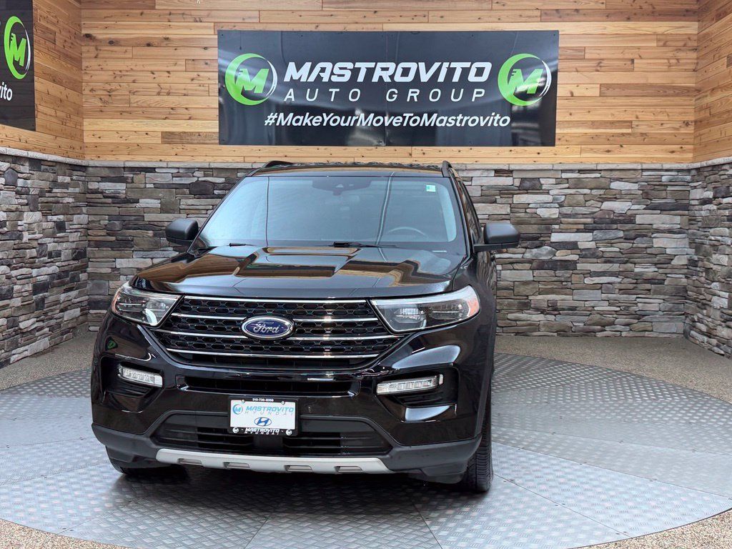 Used 2020 Ford Explorer XLT w/ Equipment Group 202A AWD/4WD image 6
