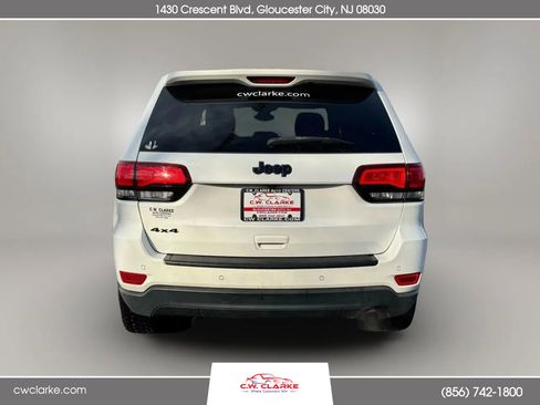 Used 2018 Jeep Grand Cherokee Laredo image 6