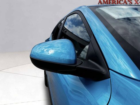 Used 2025 Chevrolet Trax LS w/ LS Convenience Package image 9