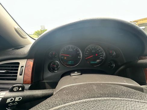 Used 2008 Chevrolet Avalanche LTZ w/ LTZ Preferred Equipment Group image 26