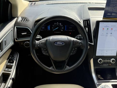 Certified 2024 Ford Edge SE w/ Black Appearance Package AWD/4WD image 13