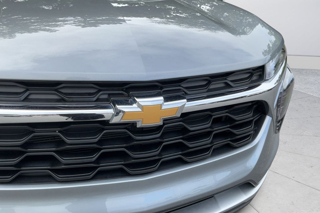 Certified 2026 Chevrolet Trax LT w/ Driver Confidence Package FWD image 27