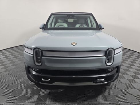 Used 2024 Rivian R1S Adventure AWD/4WD image 8