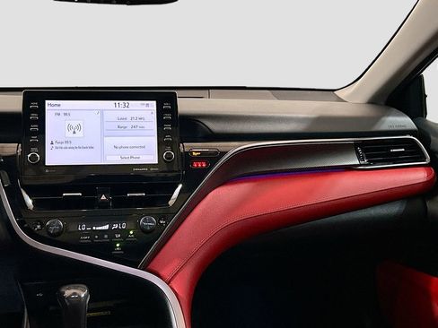 Used 2022 Toyota Camry XSE image 21