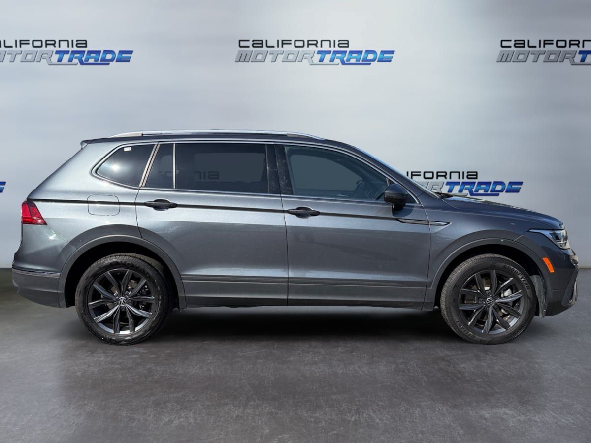 Used 2022 Volkswagen Tiguan SE FWD image 4