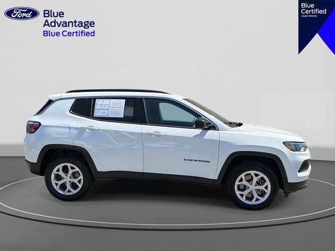 Used 2024 Jeep Compass Latitude AWD/4WD image 5