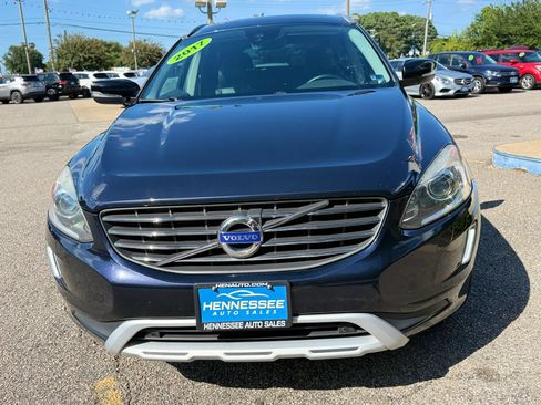 Used 2017 Volvo XC60 T6 Dynamic w/ Preferred Option Package AWD/4WD image 8