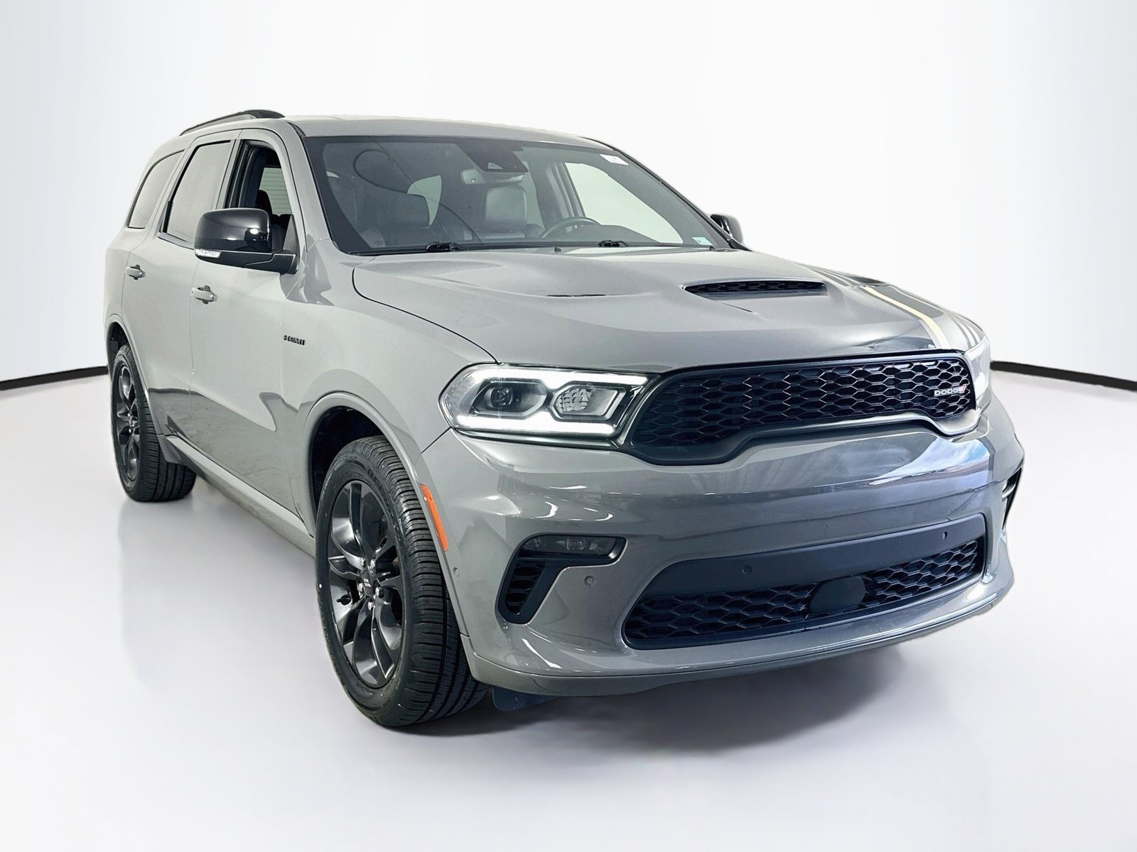 Used 2023 Dodge Durango R/T RWD image 3