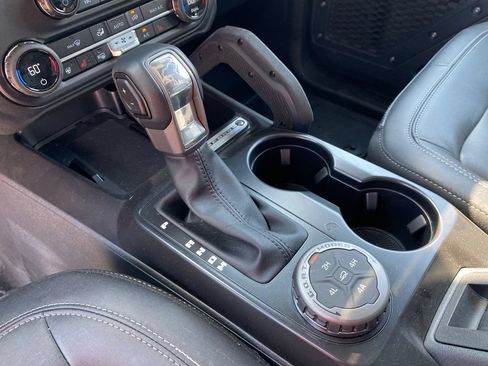 Used 2025 Ford Bronco Badlands AWD/4WD image 24