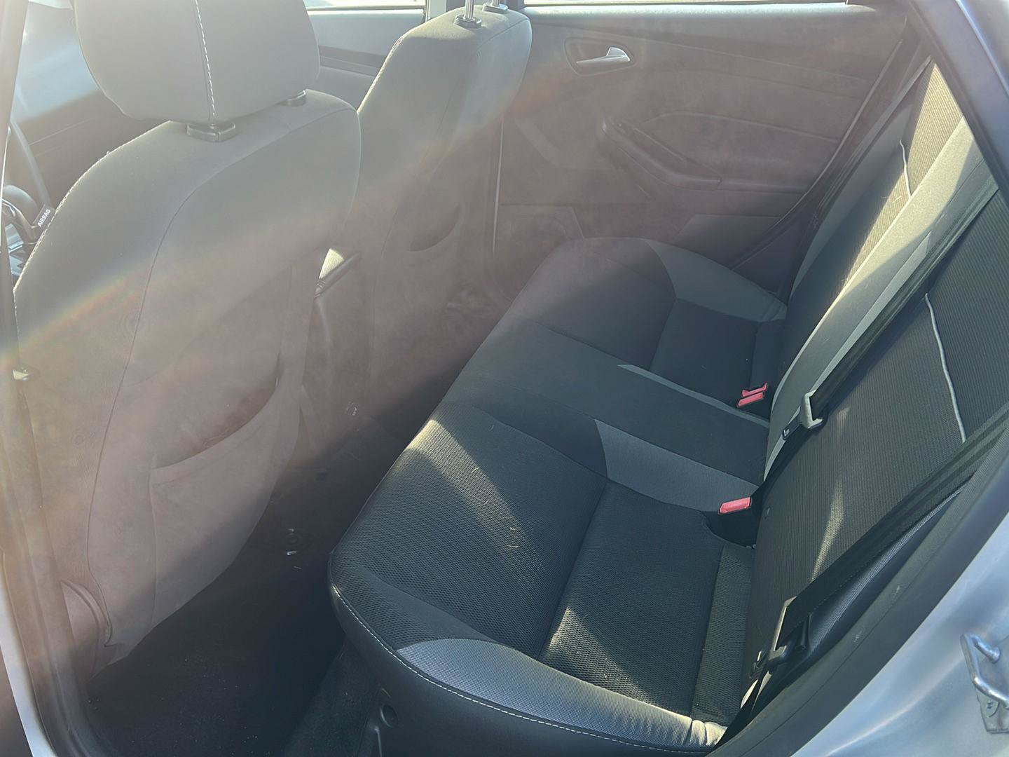Used 2014 Ford Focus SE FWD image 14
