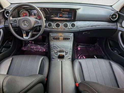 Used 2018 Mercedes-Benz E 300 image 15