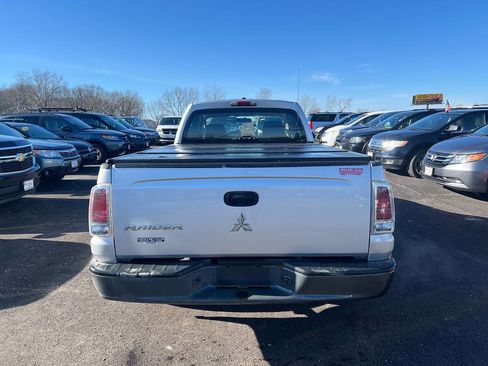 Used 2007 Mitsubishi Raider LS RWD image 7