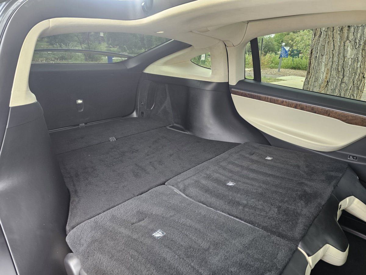 Used 2017 Tesla Model X 100D AWD/4WD image 36