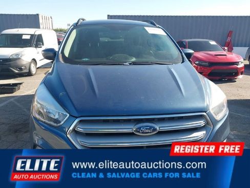 Used 2018 Ford Escape SE image 23