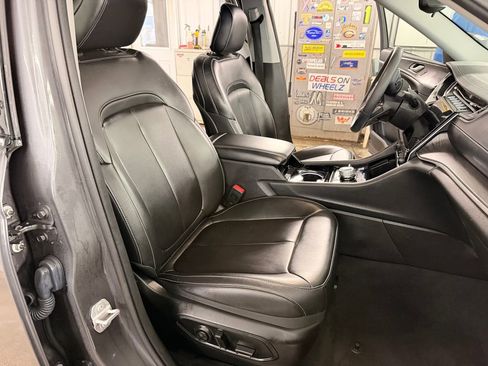 Used 2023 Jeep Grand Cherokee L Limited image 33