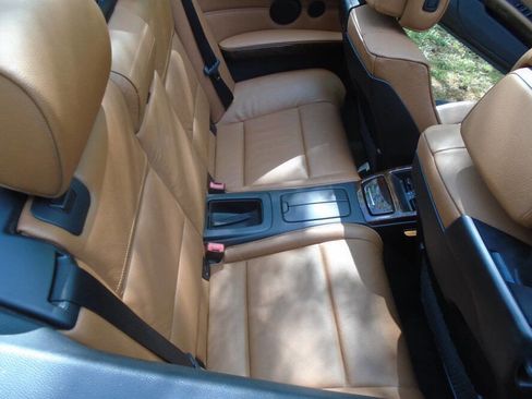 Used 2009 BMW 328i Convertible image 17