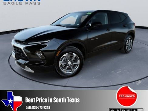 Used 2025 Chevrolet Blazer LT FWD image 1