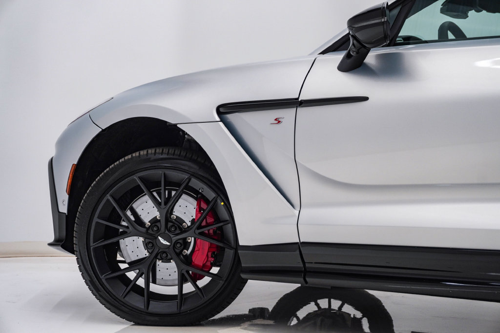 New 2026 Aston Martin DBX 707 AWD/4WD image 14