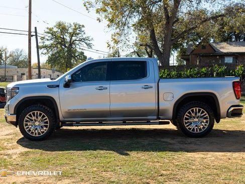Used 2022 GMC Sierra 1500 SLT w/ SLT Premium Plus Package image 10